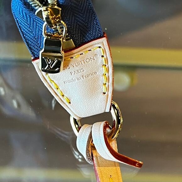 LOUIS VUITTON Monogram Cerise Denim Pochette - Picture 11 of 13